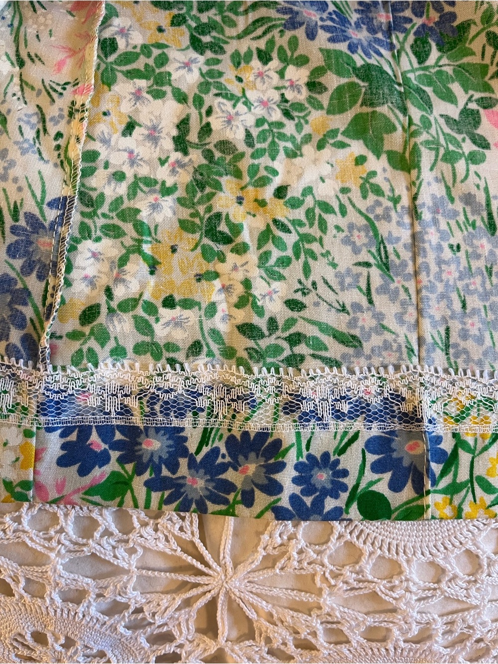 Vintage floral pleated skirt - Picture 3 of 7